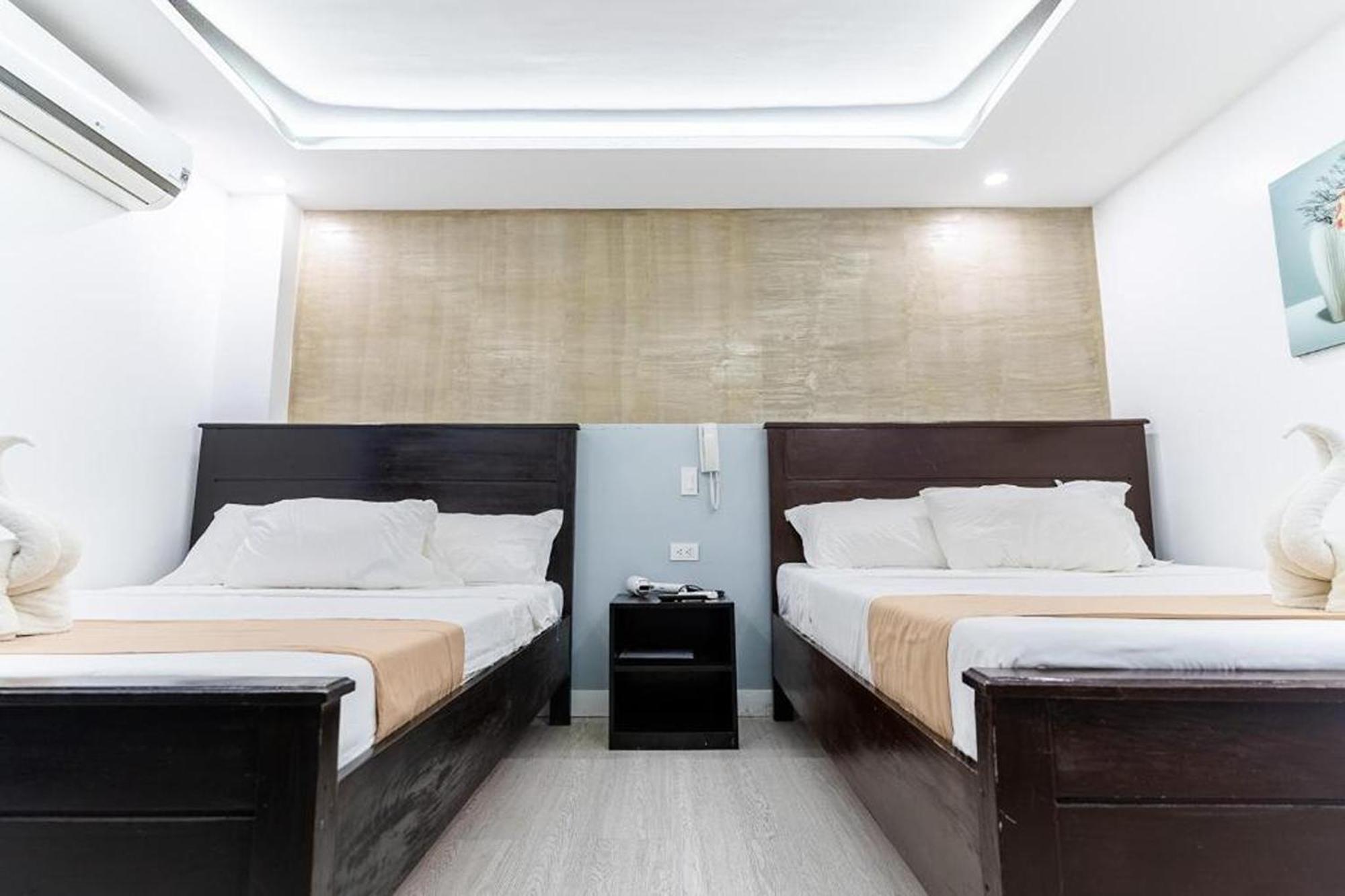 Spotlight Hotel Near Hundred Islands Wharf อลามินอส ภายนอก รูปภาพ